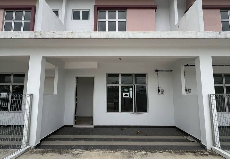 Erica @ Meridin East