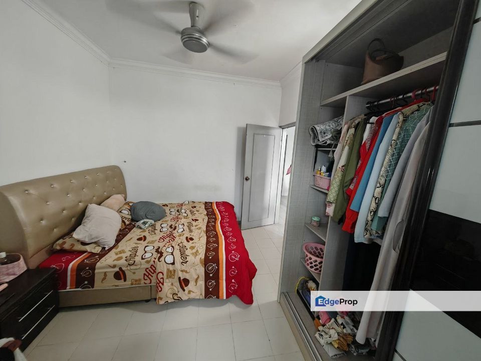 Lake View Suite - Austin Perdana Renavated Unit For Sale, Johor, Johor Bahru