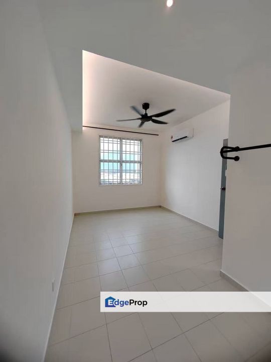 Lake view Suite, Mount Austin For Sale, Johor, Johor Bahru