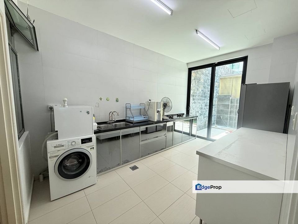 Taman Gaya , Jalan Tegap - Double Storey Cluster House For Rent, Johor, Ulu Tiram