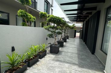 Bandar Tropicana Aman