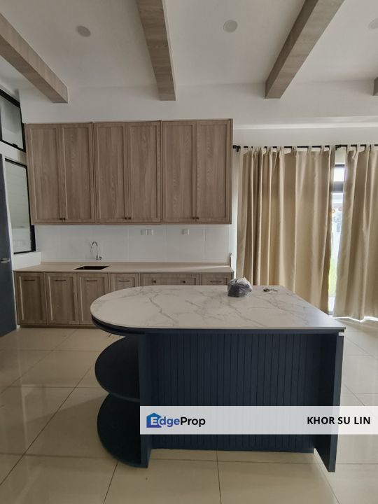 Bandar Kinrara 8 Renovated and Well Maintained 2-Storeys Terrace For Sale!!, Selangor, Puchong