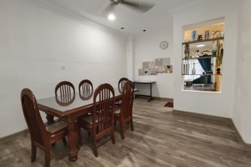 2.5 Storeys Terrace House @ Bandar Puteri 8 Puchong for sale! Freehold! Freehold! Freehold! 