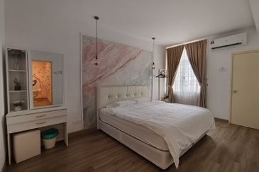 2.5 Storeys Terrace House @ Bandar Puteri 8 Puchong for sale! Freehold! Freehold! Freehold! 