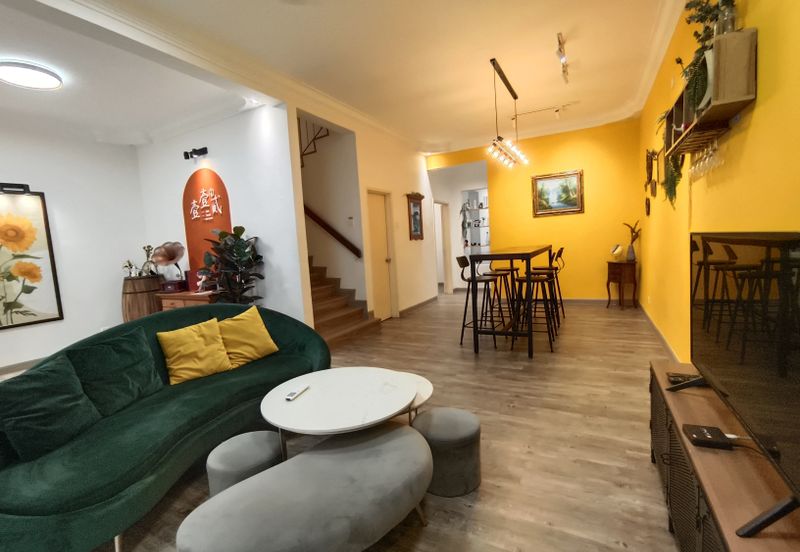 2.5 Storeys Terrace House @ Bandar Puteri 8 Puchong for sale! Freehold! Freehold! Freehold! 