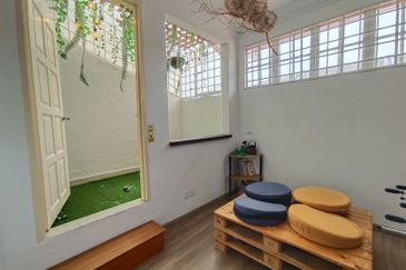 2.5 Storeys Terrace House @ Bandar Puteri 8 Puchong for sale! Freehold! Freehold! Freehold! 