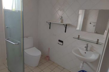 Canal Gardens, Kota Kemuning