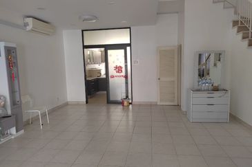 Canal Gardens, Kota Kemuning