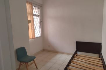 Canal Gardens, Kota Kemuning