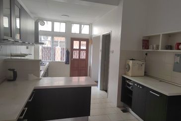 Canal Gardens, Kota Kemuning