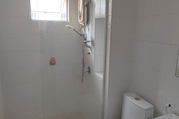 Canal Gardens, Kota Kemuning