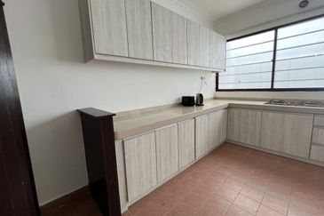 Pusat Bandar Putra Permai