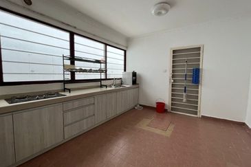 Pusat Bandar Putra Permai