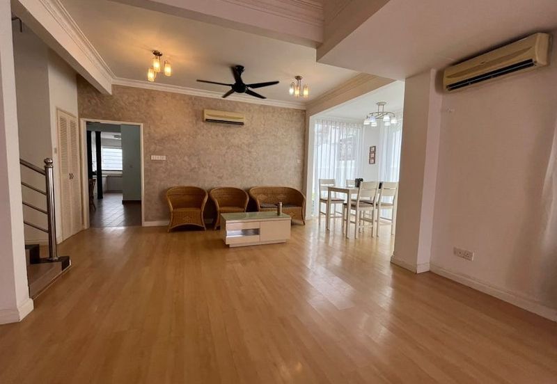 Pusat Bandar Putra Permai