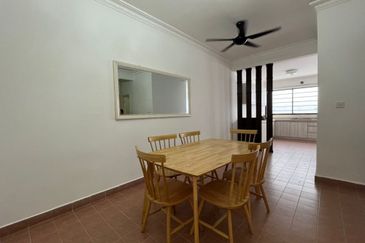 Pusat Bandar Putra Permai