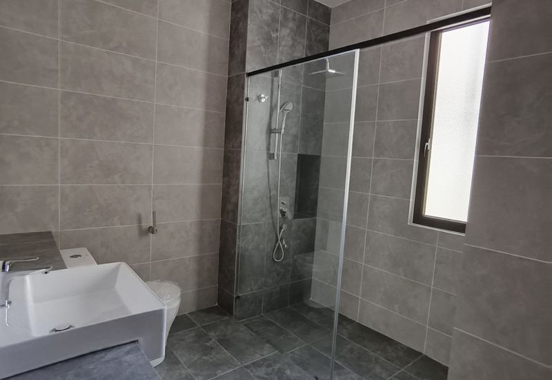 Legasi 2 , Bandar Kinrara