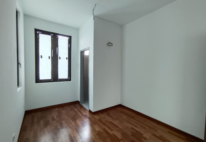 Legasi 2 , Bandar Kinrara