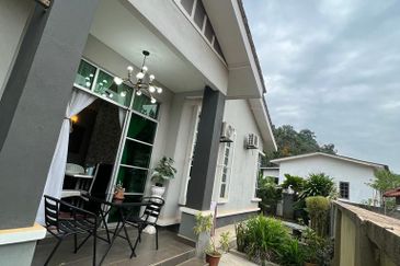 Teluk Kalong Kemanan Terengganu 