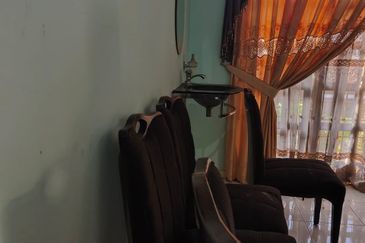 Banglo  Di pekan Pahang