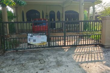 Banglo  Di pekan Pahang