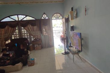 Banglo  Di pekan Pahang