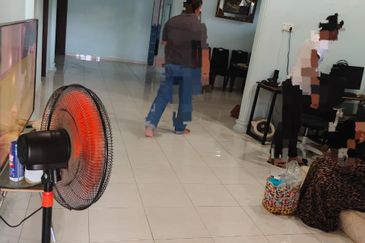 Banglo  Di pekan Pahang