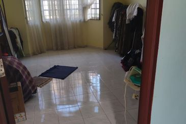 Banglo  Di pekan Pahang