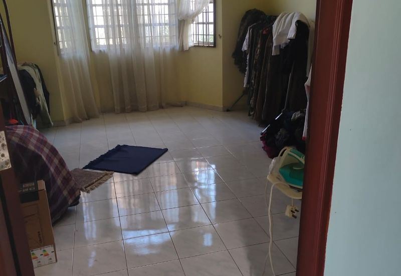 Banglo  Di pekan Pahang