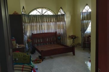 Banglo  Di pekan Pahang