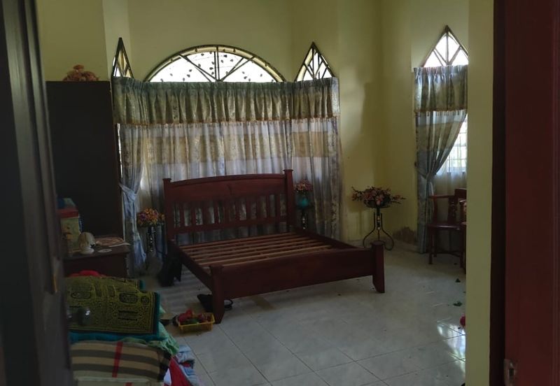 Banglo  Di pekan Pahang