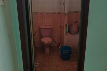 Banglo  Di pekan Pahang