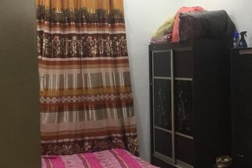 “Rumah Mesra Keluarga di Lorong Seri Damai Makmur 3, Kuantan”