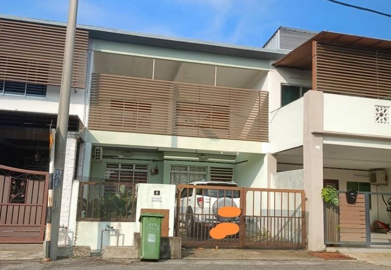 1.5 TINGKAT BANDAR KUANTAN PUTERI (THE TRENDS)