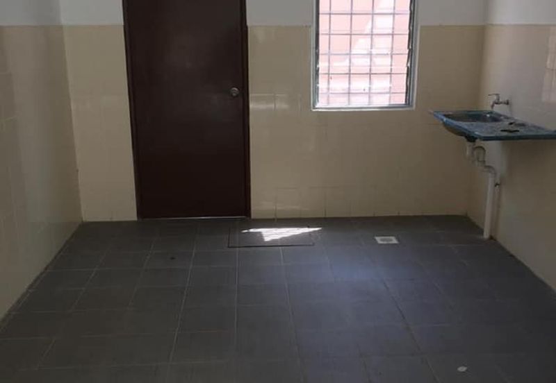 1.5 TINGKAT BANDAR KUANTAN PUTERI (THE TRENDS)