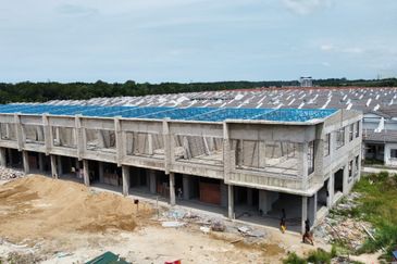 Projek Commercial double story Balok