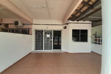 TERES SETINGKAT TAMAN TAS