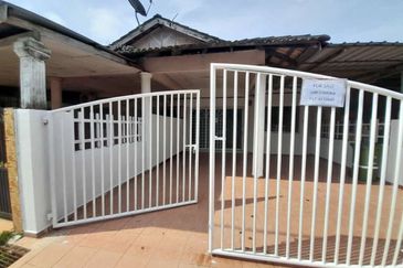 TERES SETINGKAT TAMAN TAS