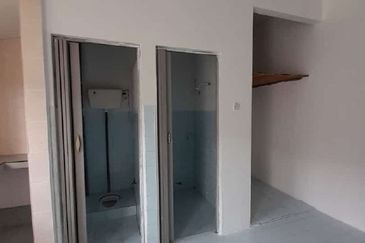 TERES SETINGKAT TAMAN TAS