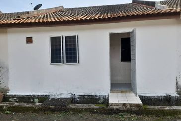 TERES SETINGKAT TAMAN TAS