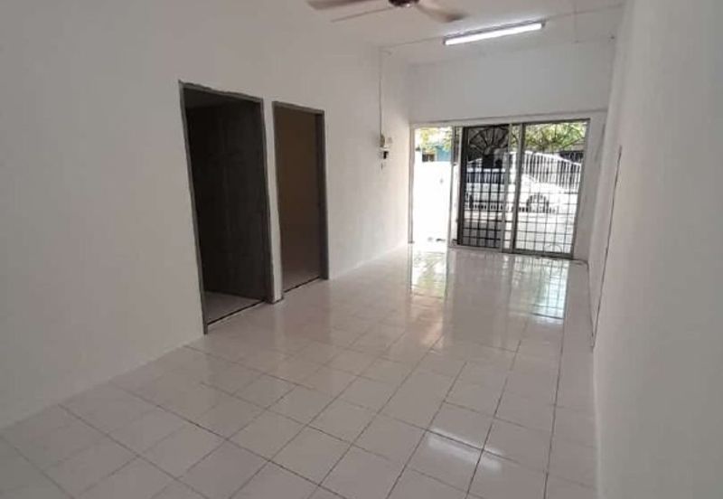 TERES SETINGKAT TAMAN TAS