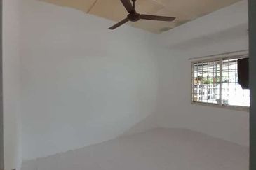 TERES SETINGKAT TAMAN TAS