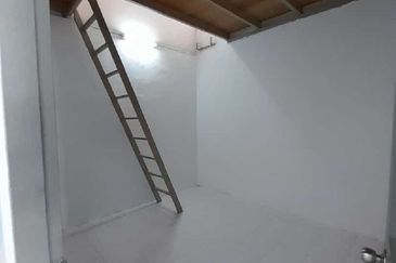 TERES SETINGKAT TAMAN TAS