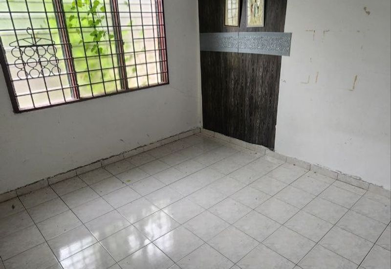 Taman Beserah Mewah, Pelindung, Beserah