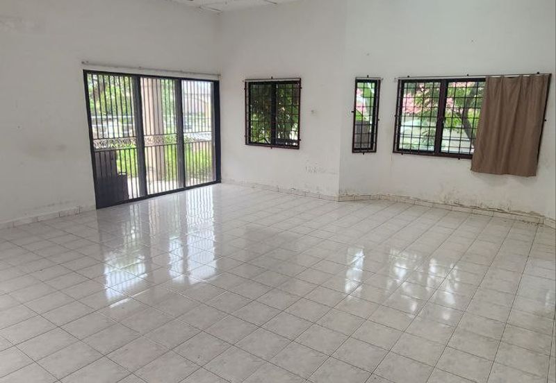 Taman Beserah Mewah, Pelindung, Beserah