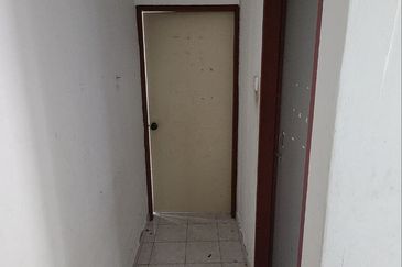 Taman Beserah Mewah, Pelindung, Beserah