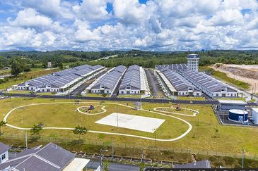 TERES SETINGKAT KELADAN BAIDURI TEMERLOH