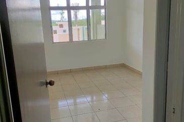 TERES SETINGKAT KELADAN BAIDURI TEMERLOH