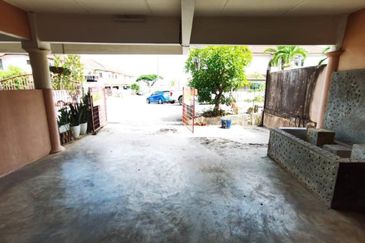 Double Storey House For Sale @ Seri Setali Free Hold