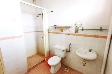 Double Storey House For Sale @ Seri Setali Free Hold