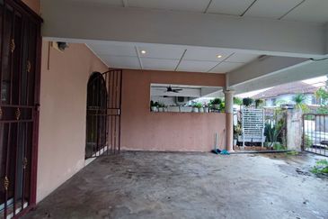 Double Storey House For Sale @ Seri Setali Free Hold